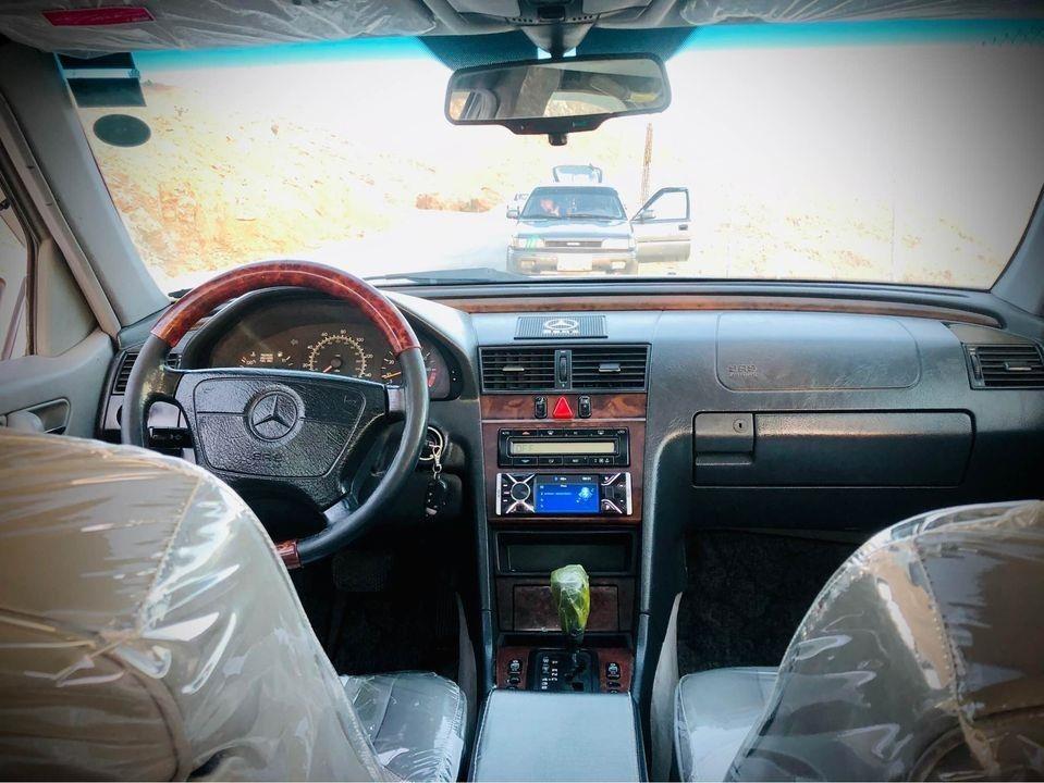 Mercedes-benz-c230