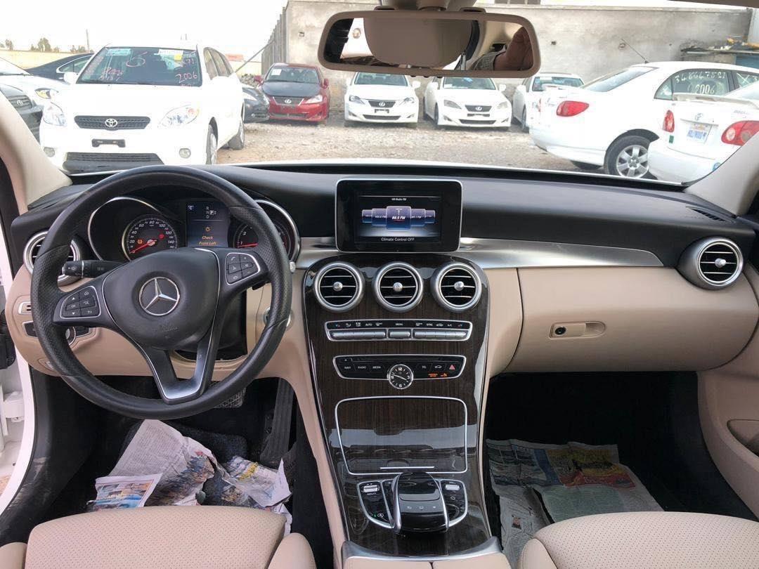 Mercedes-Benz-C300-2016