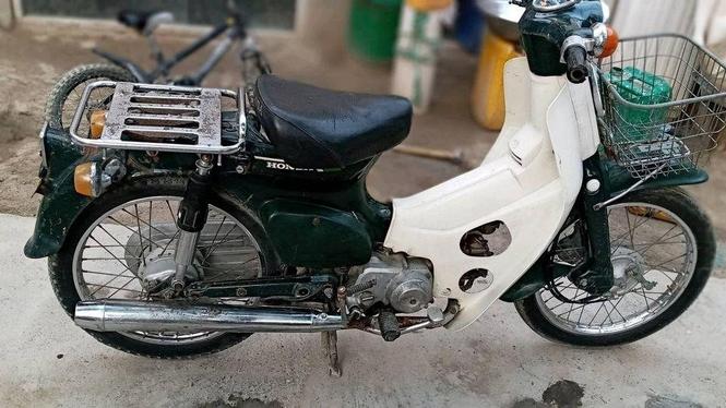 يک عراده موترسايکل هنداجاپانى 50سى سى سه ګيره به قيمت28000Af