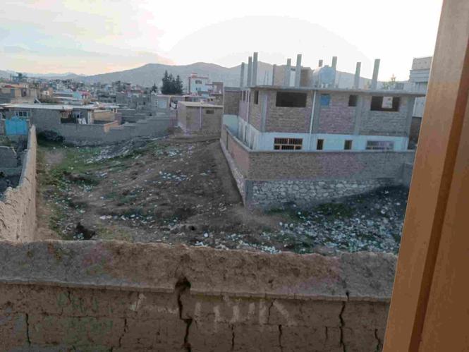 زمین فروشی