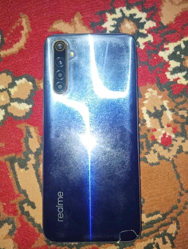 Realme-dual-sims-in-a-very-good-condition