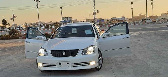 CROWN 2005 modal pal whiet rang 3000CC اټلیټ کرون (2005) ما