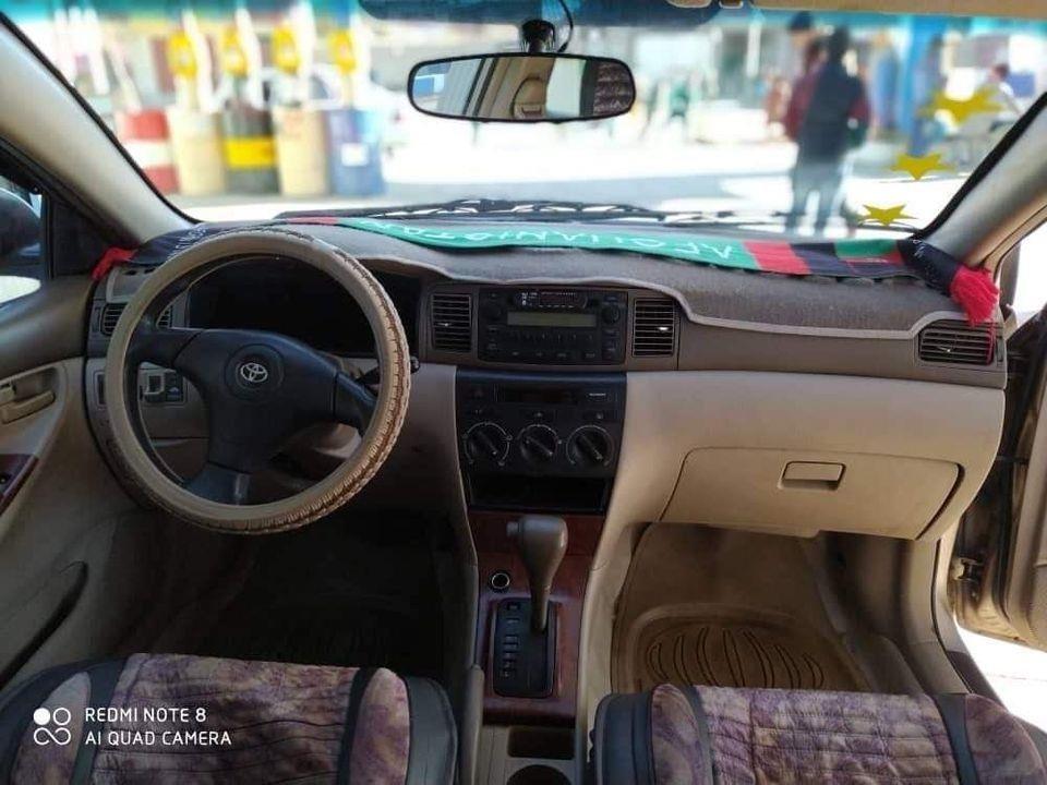 Toyota-corolla-2005-LE