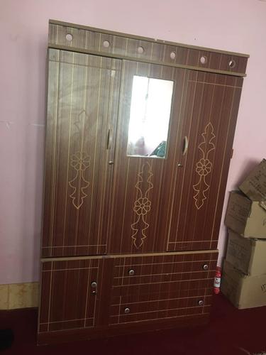 جای لباسی