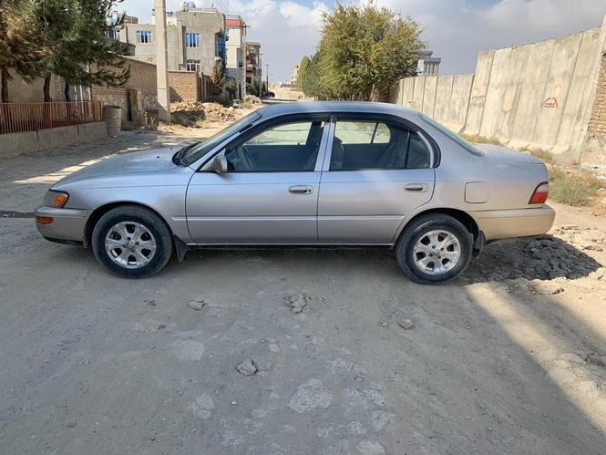 فروش كرولاى ٩٧ كانادايى