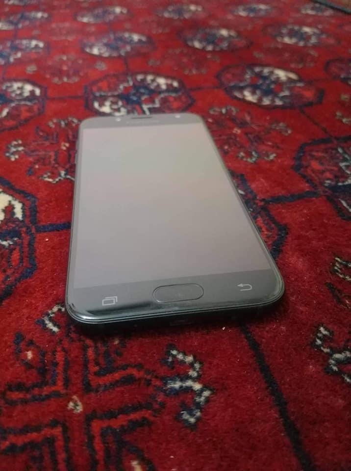 Galaxy-j5-pro-2017-2-sim-very-new-0786256975