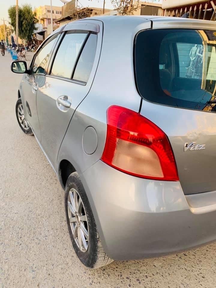 Vitz-2006