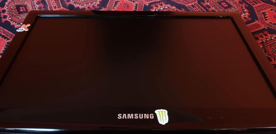 SAMSUNG-22-INCHES