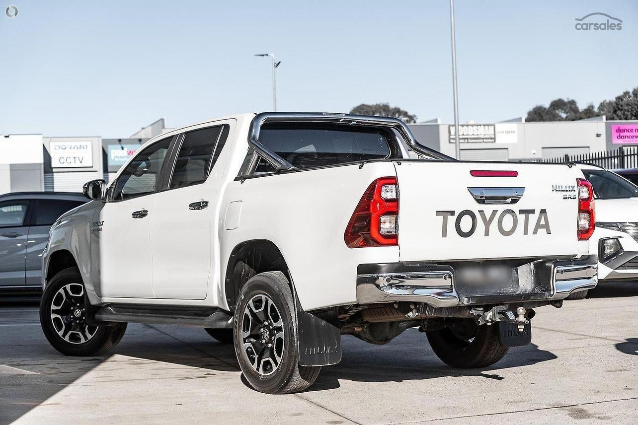 2020-Toyota-Hilux-SR5-Auto-4x4-Double-Cab