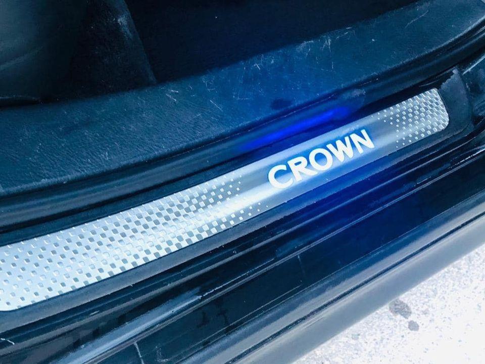 Toyota-Crown-Atlete