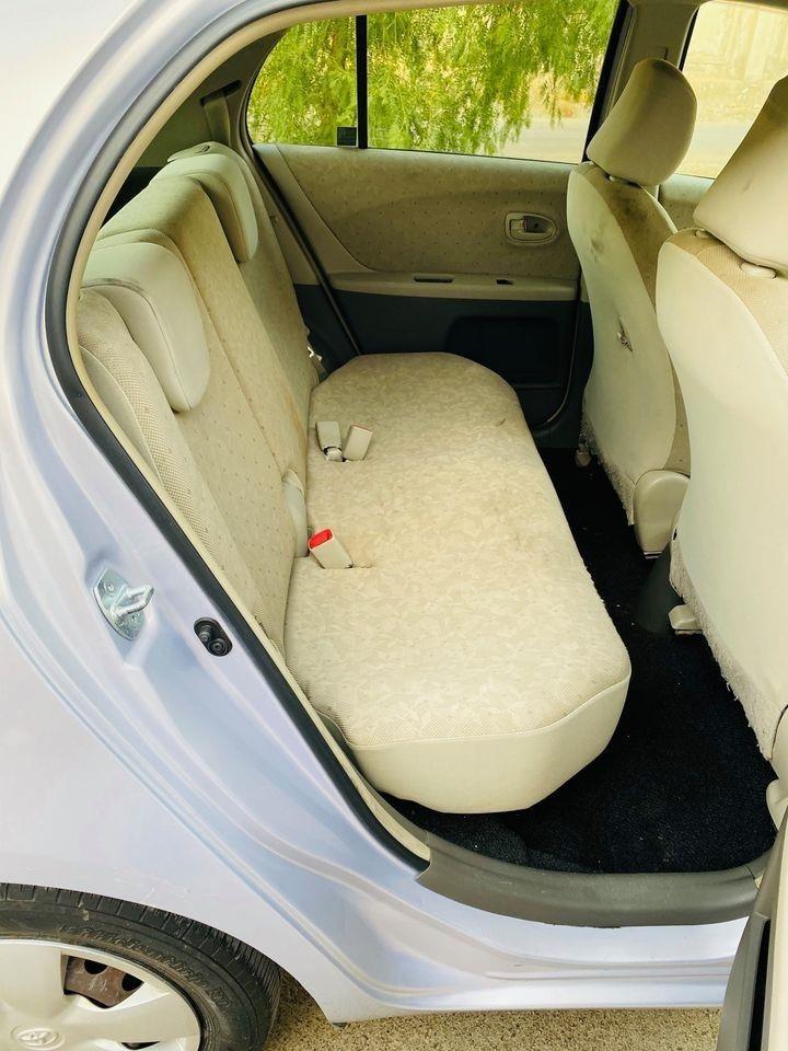 Vitz-2010-نواریده-د-چلو-په-زمانت