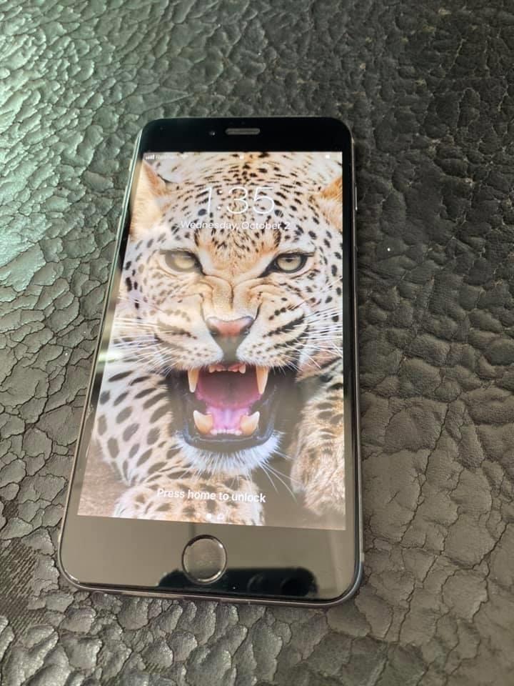 I-phone-6-plus-very-new